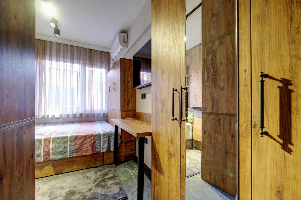 Konukevi 2023 Decoration, New Electonics, 50mbps Internet, Modern, Studio, 18m2, Location, 300 M To Bosphorus